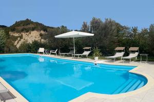 Casa IN campagna con piscina