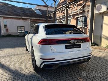 AUDI Q8 50 TDI MHEV 286 CV QUATTRO SLINE S LINE 21