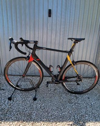 Bici da corsa in carbonio