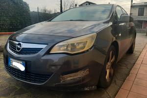 Opel Astra J 1.7 CDTI elective 110 cv