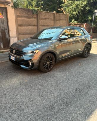 VW T- ROC R 300 CV CON SOLO 10900 KM