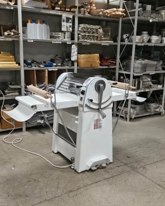 Sfogliatrice professionale per pasticceria