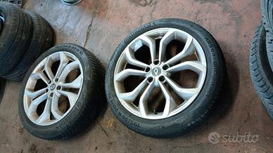 2 cerchi in Lega con Pneumatici 195/55 R20 Renault