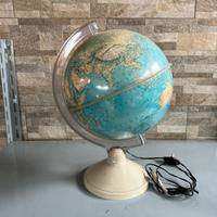 Mappamondo con luce funzionante