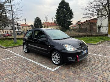 Ford fiesta S neopatentati