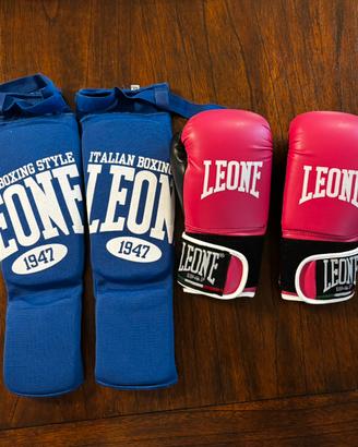 GUANTI 6 oz + PARATIBIE XS LEONE