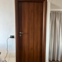 Porta battente color legno 80x210