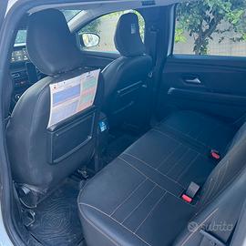 Dacia Joker, sette posti Extreme Hybrid