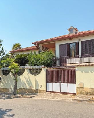 Zona residenziale- Villetta libera su quattro lati