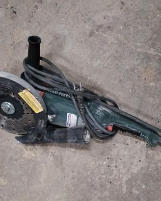 SMERIGLIATRICE METABO