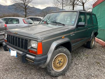 Jeep Cherokee 2.1 turbodiesel 5 porte Limited GTRA