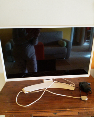 TV LG bianca