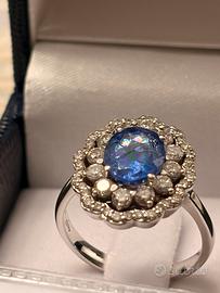 Anello oro 18kt con Tanzanite e diamanti naturali