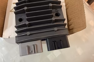 Regolatore di tensione ninja zx6r