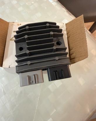 Regolatore di tensione ninja zx6r