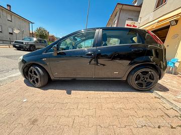 Punto 1.3 90cv
