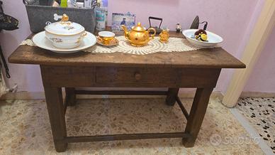 Scrittoio  del 1700.