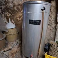 Fusto in acciaio per vino