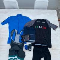 2 completi santini + accessori