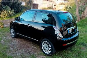 Lancia ypslon 1.2 benzina GPL anno 2011