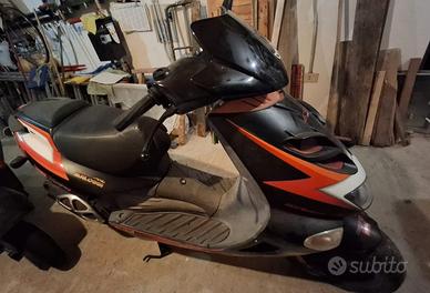Aprilia SR 50 cc. Mod.Replica - anno 2002