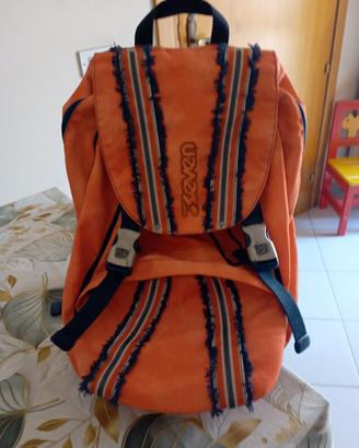zaino con vari scompartimenti SEVEN 