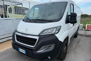 Peugeot Boxer furgone L1 H1 motore rotto euro 6b