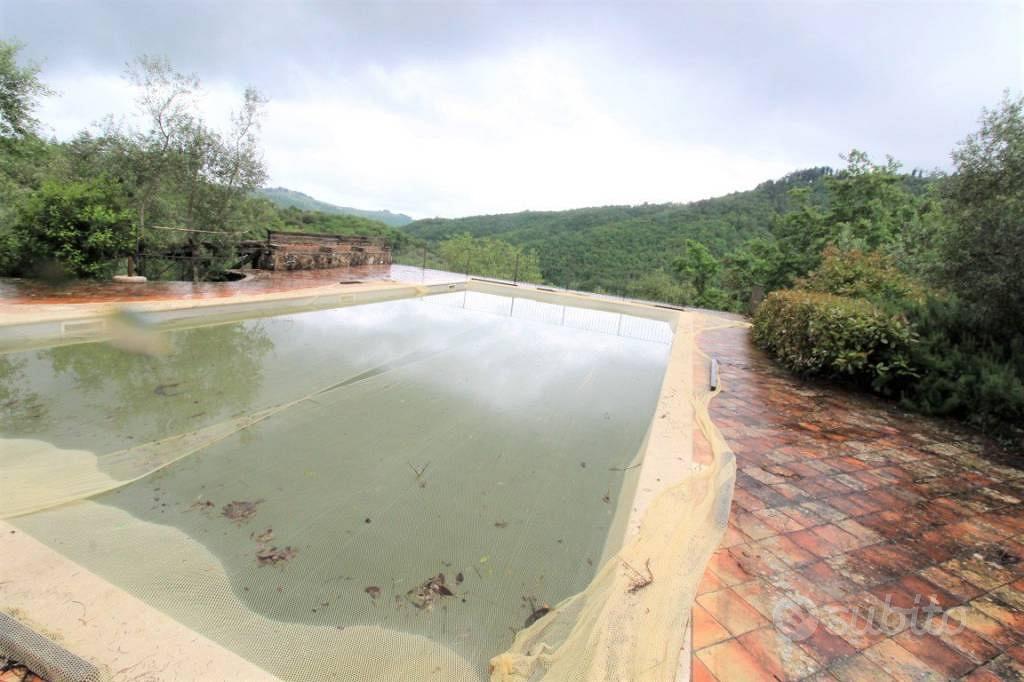 Rustico / Casale di 20500 m² con più di 5 locali a - Vista 3