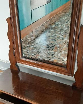 antico portagioie in legno