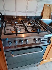 Cucina a gas 4 fuochi Ariston