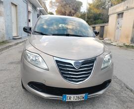 Lancia Ypsilon 0.9 TwinAir 85 CV 5 porte Metano Ec