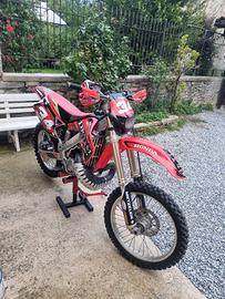 CRE 250 2T 2001