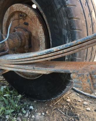 Balestra DX / SX Mitsubishi L200 dal 1996 al 2005