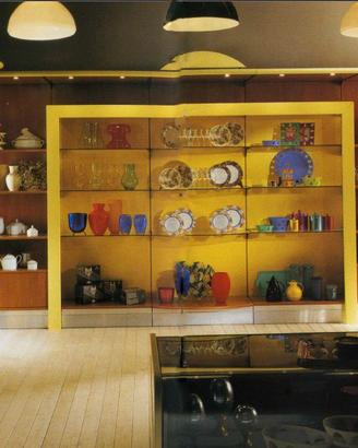 Vetrine Mobili Arredo Per Negozio Scaffali