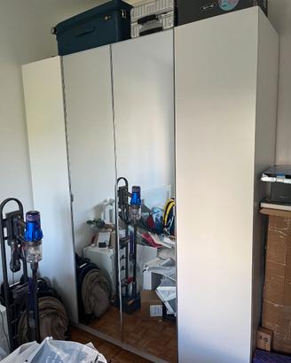 Armadio Ikea Pax con specchio