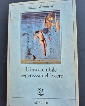 LIBRO L'INSOSTENIBILE LEGGEREZZA......