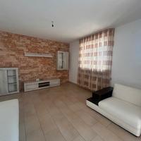 Trilocale arredato con verande