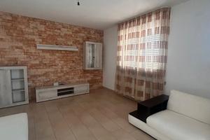 Trilocale arredato con verande