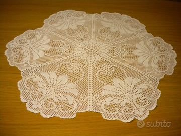 CENTROTAVOLA BIANCO FATTO A MANO 59X64CM
