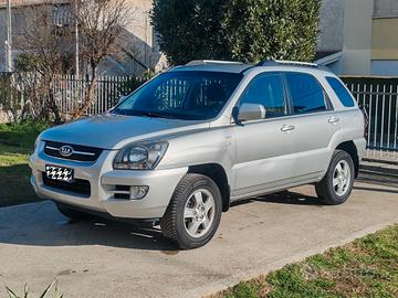 Kia Sportage 2.0 GPL" + Gancio traino 2008