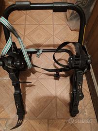 Porta bici per auto.