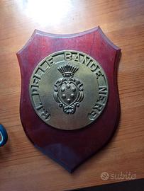 Crest con scudo R.I Giovanni dalle bande nere