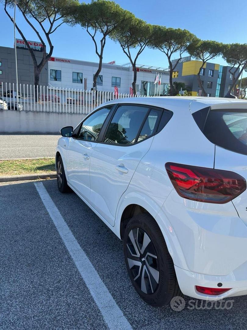 Dacia Sandero 2024 photo 3