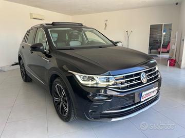 Volkswagen Tiguan 2.0 TDI 150 CV SCR DSG R-Line