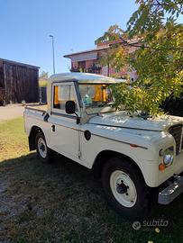 Land Rover 88 pollici