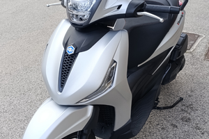 Piaggio Beverly 400 S