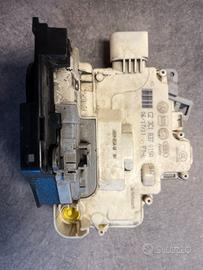 serratura porta anteriore VW 3C1837015A
