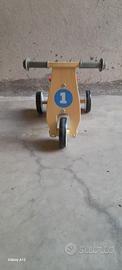Triciclo,in,legno