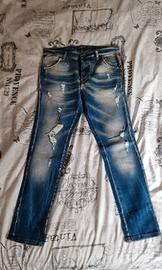 Jeans strappati uomo 