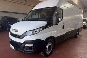 Iveco Daily maxi furgone euro 6
